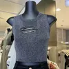 Kobiety T Shirt moda 2024 TOP LITERY Seksowne bez rękawów Singlets Sport Sport Casual Luksusowe projektanty T-koszule upraw y2k blaty czarne czerwone różowe rozmiar s-l