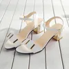 Sandals 2024 Open Toe Women Heels Heels Shoes Nasual Women Black White Female Decoration Metal Metal Sandal 34-43