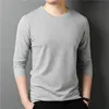 T-Shirts pour hommes à manches longues mince hommes T-Shirt jeune homme solide haut d'automne T-Shirts chemise col rond pour hommes garçons T-Shirt 240227