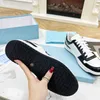 Toppkvalitetsdesigner Casual Shoes Luxury Prads Skate Sneakers Woman Running Fashion Trainers Women Man Lace-Up Breattable 2332