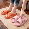 Hausschuhe Indoor Outdoor Strand Sandalen Sommer EVA 2024 Plattform rutschfeste Flip-Flops Frauen weiche Sohle Wolke dick