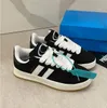 2024 Fashion Men Women Casual Shoes Campus lägenheter Sneakers Bekväma andningsbara lågklippta snörning Fritid utomhus unisex zapatos som kör sportskor s1akhg