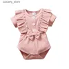 Jumpsuits Småbarn Spring Summer Clothes Solid Color Ruffle långa ärmar Ribbade Rompers med Bowknot för Baby Girl 0-18 månader L240307