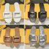 Mode kvinnliga sandaler märkesdesigner färg läder bokstav ihåliga lägenheter storlek 35-42 med låda och shoppingväska