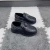 Ücretsiz kargo çocuğunun kapitone loafer ayakkabıları tam kristaller süslemeli siyah beyaz tıknaz taban penny moafers mocassin küçük çocuk çocuk toddler toka sandal katır slayt