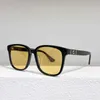 La nueva red del diseñador de gafas de sol G es popular con el mismo estilo de gafas de sol personalizadas.Montura de ojos versátil y moderna para hombre gg0637sk 3OAC