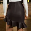 スカートスリムフィットヒップハグフェイクレザースカートスタイリッシュな女性のミニハイウエストフリルトリムソリッド