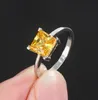 الجودة الأناقة الرجعية الخاتم الأحجار الكريمة الأوروبية المحاكاة الشهيرة خاتم الماس الأصفر بالجملة