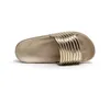 Designer Casual Platform Anti-Collision Pannband Slides tofflor Män Kvinnan bär resistent Anti Le1ather Soft Sules Sandaler Flat Summer Beach Slipper Siz Gai Gai