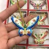 Keychains Wholesale 8pcs cloisonne emalj Multicolor Butterfly Christmull Decoration Chinese Style Karakteristik