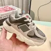 barn designer skor låga pojkar sport flickor baby sneakers grädde svart grå flerfärg körsbärsblomning för barn tränare csg2403074-18