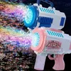 Giochi con la sabbia Divertimento in acqua Astronauta Automa Macchina per bolle di sapone per bambini Pistola a bolle Lanciarazzi Soffiatore di bolle Creatore di bolle di sapone per bambini Giochi estivi all'aperto