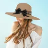 Chapéus de borda larga Mulheres Bowler Chapéu de Palha Pérola Lace Bowknot Visor Dobrável Sun Caps para Praia Ao Ar Livre Seaside