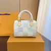 Mulheres pequenas bolsas de bolsas clássicas Bolsa de contraste de xadrez de luxurys designers shouder crossbody mensageiro ladrias bolsas de viagem bolsa de bolsa 20cm