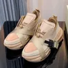 Designer Nya varumärkesneakers, herr- och kvinnors snörning nylon andas tjock sula svart toppkvalitet löpskor