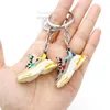 Mini Keychains Lanyards Emation 3D Basketball Shoes Three Nsional Model -keyken Sneakers زوجان متذكّرون قلادة مفتاح الهاتف المحمول D Ba R11