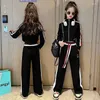 Kläderuppsättningar 2024 Tonåring Girl Sports Autumn Winter Kids Kläder Crop Top Hooded Jacket Wide Leg Pants Tracksuit Children 9 10 11 12 Year