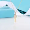 قلادة مصممة Tiffanyco Netlace New T New Home Diniaid Circular Mini Necklace with 18 k Rose Gold Plating for Women Women and Prospoylace Netlace