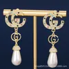 Vintage frędzle Pearl wisiorek Pełny diamenty pokaz mody Wyolbrzymiony barokowy retro pałac pierścienia do uszu Akcesoria biżuterii z oryginalnym zaopatrzeniem w torbę na kurz