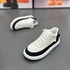 Fashion Casual Corduroy Breathable Height Increased Flat Platform Sport Shoes Running Men Sneakers Winter Plush Board 240307