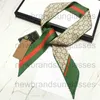 Handväska väska halsduk pannband kvinnor bokstäver blomma gravar läckra multicolour silk bandeau klass slips halsduk hårband band monogrames konfidentiellt bandeau 235