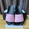 2024 verão piscina designer chinelo slides homens mulheres chinelos florescer flores impressão sapatos pretos moda sandálias de luxo tamanho 35-46