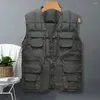 Men's Vests Men Waistcoat Stylish Sleeveless Winter Vest With Multiple Pockets Zipper Closure Solid Color Warm Coat For Autumn