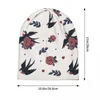 Bérets Chapeau hirondelles volantes et Roses casquettes fines pour hommes femmes tatouage Style vieille école Skullies bonnets Ski coton Bonnet chapeaux