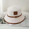 Sombreros de cubo de ala ancha baratos, estilo británico, lavabo pequeño, bolso de ala corta plana de verano para mujer, sombrero de playa con sombrilla de paja roja con borde