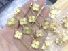 Ontwerper hanger ketting Sweet VanCA Clover Tien Bloem Laser ketting met dubbelzijdig V-goud dikke beplating 18K natuurlijke witte Fritillaria NR4M