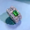 1CT Choucong Marque Anneaux De Mariage Étincelants Bijoux De Luxe Faits À La Main Emerlad Moissanite Diamant Pierres Précieuses Éternité Fête Femmes Bague De Mariée Cadeau