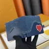 Denim handväska unisex designer plånbok med röd hjärtdesign mode plånböcker damer kortväska för män kvinnor