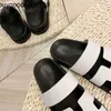 Chypres Sandals Womens Slippers Designer Sandal Paris Paris women asigos Leather with Dust Bag gq1hはロゴvpsk s2wpを持っています