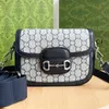 Handtas Zadeltas met riem Designertas Rugzakken Tote Portemonnee Magnetische metalen hanger Portemonnees Top 5A Schoudertassen Dames Crossbody Handtassen