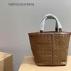 Beauty Veneeta Cabbage Bottegs Elegant Fashionable 2024 Grade Woven Lady Bags Tote Handheld High Basket Womens Popular Bag Flipflap Designer Cowhide U12A