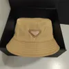 Lyxdesigner fiskarmans hatt för män kvinna bred brim baseball cap mode hink hatt sommar sol visir kepsar strand hatt fiske brev andas sunbonnet