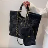 Factory Design Direct Store Nylon Cloth Bag Womens Large Capacity 2024 New Fashion Niche Chain Shoulder Texture Portable Commuter Tote Bag