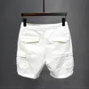 Coreano lavado luxo mens jeans magros designer denim calças curtas para o verão namorado estiramento em linha reta branco carga algodão shorts 240308