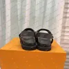 Роскошные дизайнерские женские пляжные тапочки Sunset Flat Comfort Sandal, летние сандалии на плоской подошве, женские шлепанцы с золотистыми пряжками и ремешками, размер 35-42 с коробкой