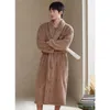 Vêtements de nuit pour hommes Hommes hiver peluche velours long châle peignoir maison vêtements manches robe manteau mâle épais corail polaire robe de chambre décontractée