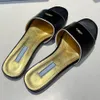 Nuovi sandali da donna firmati sandali in pelle di vacchetta Sandali piatti tomaia in pelle di pecora con logo del marchio sandali da spiaggia Sandalo retrò di alta qualità 35 42