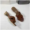 Pantoufles originales pantoufles à talons hauts et épais vêtements d'extérieur pour femmes 2024 nouvelle tendance Instagram sandales en peau de mouton d'été chaussures de plage à la mode 15SGK