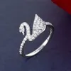 Swarovskis anel designer de luxo moda feminina qualidade original anéis de banda cisne anel icônico cisne cristal elegante clássico elegante e minimalista