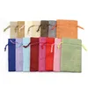100st Linen Bag Drawstring Natural Burrap Bag Presentväska smycken Förpackning Bröllop godis julfest tyg lagring väska khaki 240304