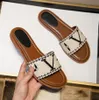 Sandales de luxe d'été Pantoufles de créateurs Femmes Tongs Pantoufles Diapositives de mode Dames Chaussures décontractées