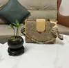 Ny handväska damer lyxväskor designer mini väska fritidsresa band tygväska läder material mode axelväska plånbok