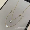 Colar de designer VanCF Colar de luxo diamante ágata 18k ouro trevo borboleta colar feminino luz luxo e popular pulseira de moda fritillaria ao vivo