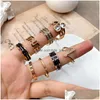 Bagues de bande plaquées couleurs Lady Fashion Slender MTI Types Bague de luxe Mélanger différents styles et tailles 5-9 Drop Livraison Bijoux Dh6Kw