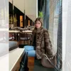 Cappotto di pelliccia di zibellino da donna con visone combinato viola russo "Mirad" della famosa socialite Feng Xiaohua 879324