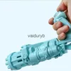 الرمال تلعب المياه متعة الأطفال لعب حمامات 10 ثقب الكهربائية Gatling Bubble Mens أوتوماتيكي الصابون مسدس الماء لدرين الصيف شاطئ في الهواء الطلق ألعاب الأطفال H240308